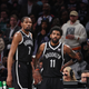 Kevin Durant (l.) and Kyrie Irving